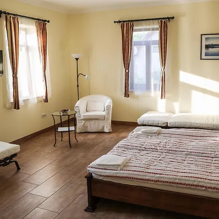 Apartment Muflon Jakuzzis Vendeghaz *