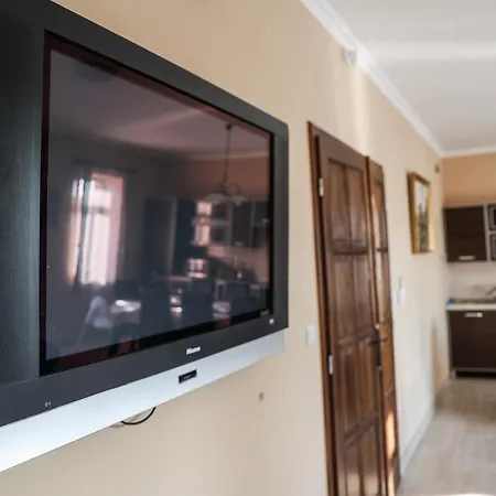 Apartment Muflon Jakuzzis Vendeghaz Many