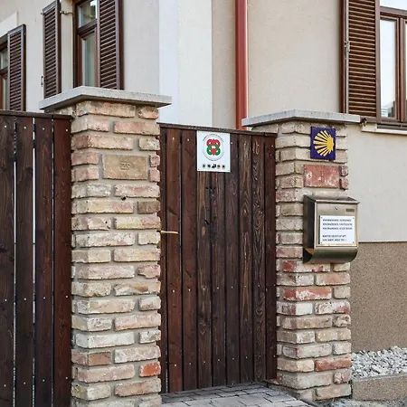 Muflon Jakuzzis Vendeghaz Apartment *