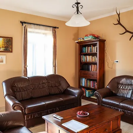 Muflon Jakuzzis Vendeghaz Apartment Many